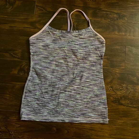 🤠BOGO 50%🤠 Lululemon power y tank - Picture 2 of 4